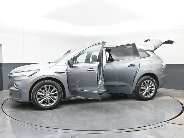 Used 2024 Buick Enclave Avenir w/ Avenir Technology Package AWD/4WD image 54