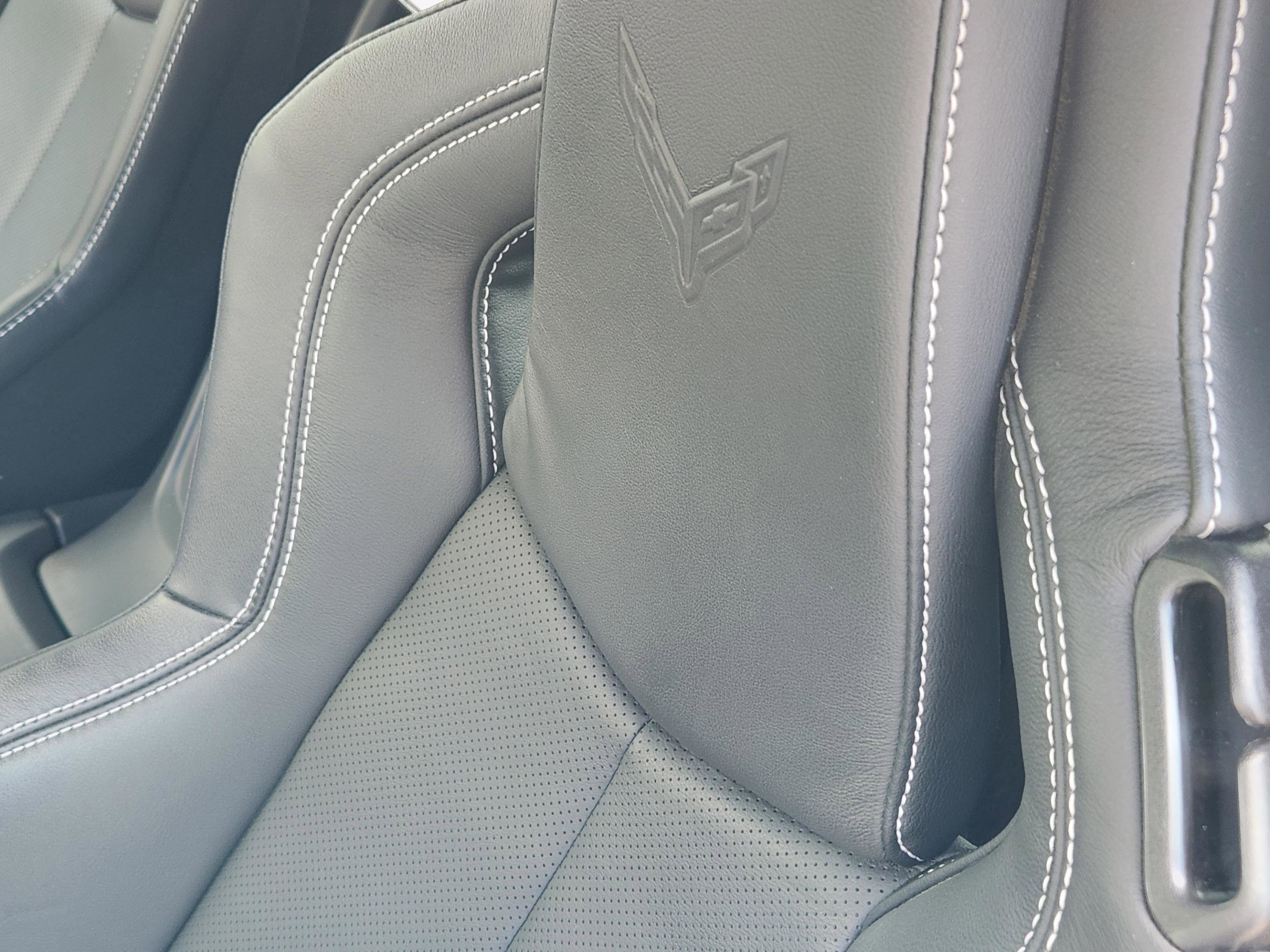 Used 2024 Chevrolet Corvette Stingray Coupe w/ 1LT RWD image 8