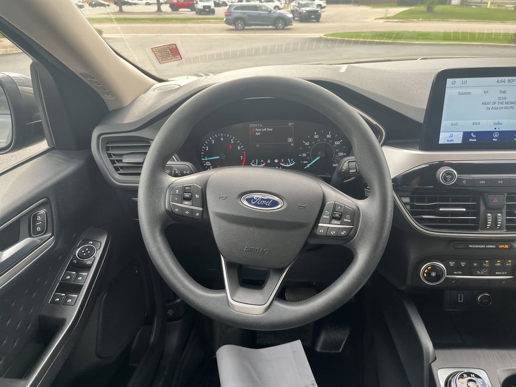 Used 2020 Ford Escape SE image 11