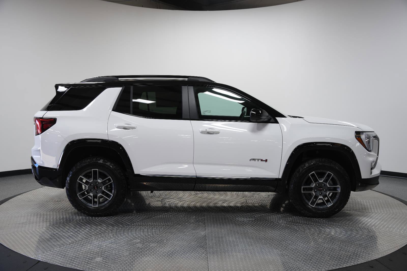 New 2026 GMC Terrain AT4 w/ Convenience Package III image 9