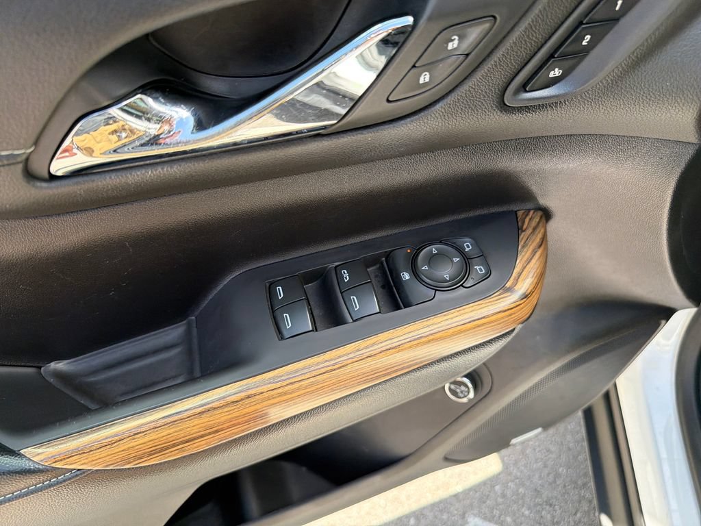 Used 2019 GMC Acadia Denali w/ Technology Package FWD image 17