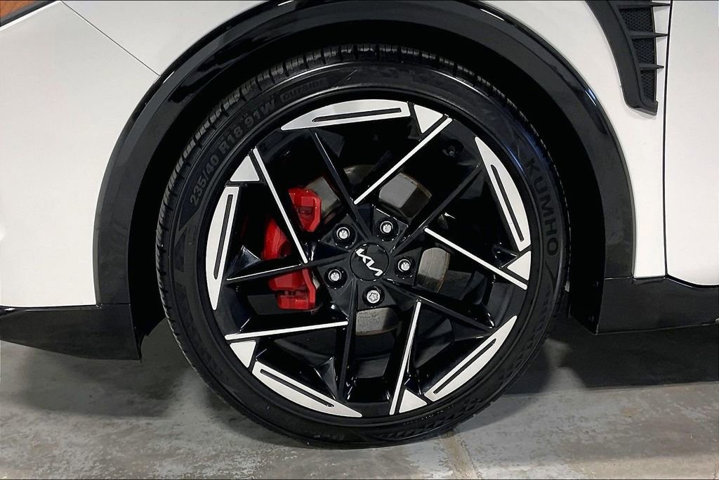 Used 2025 Kia K4 GT-Line w/ GT-Line Premium Package image 11