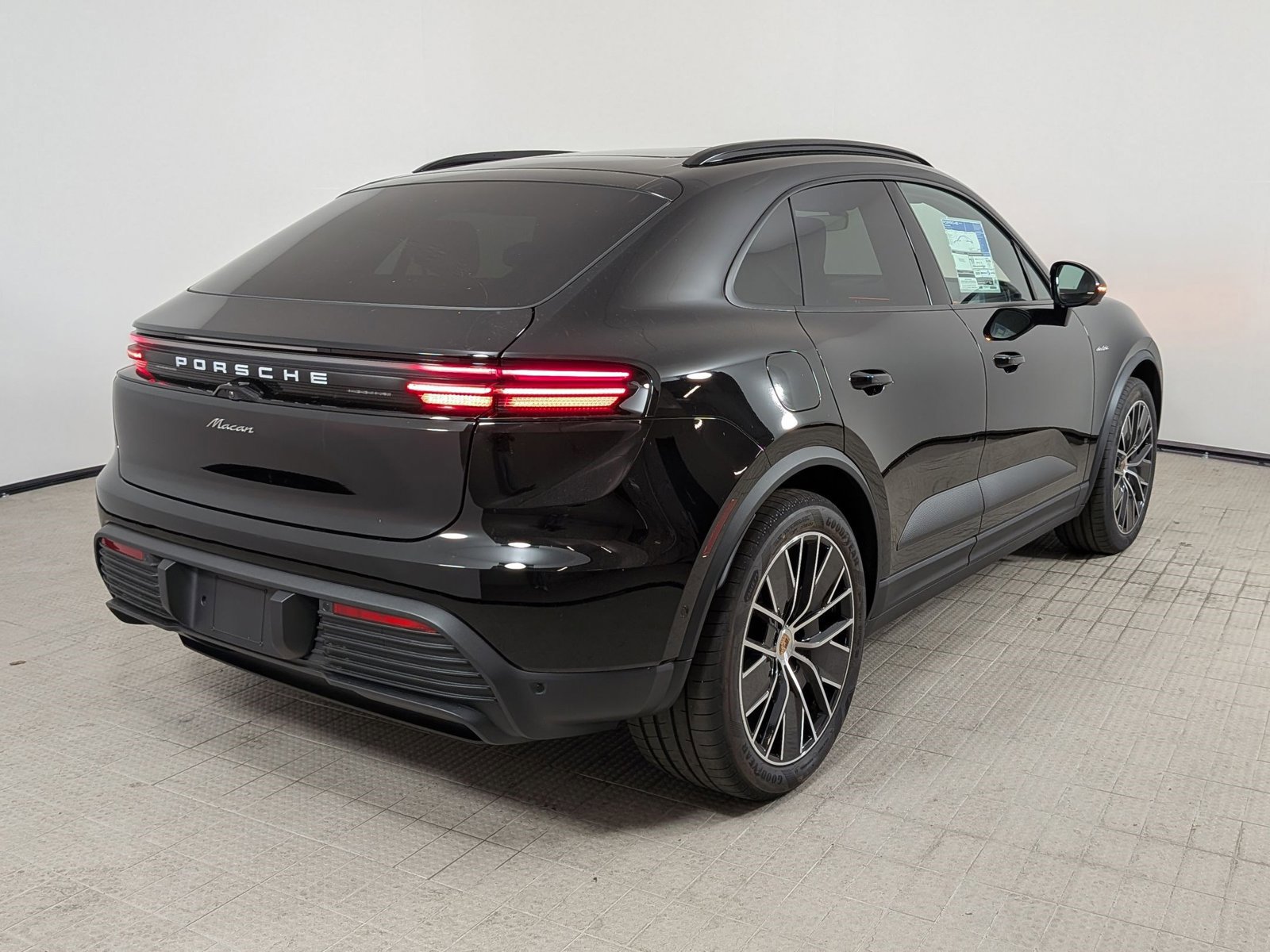 New 2026 Porsche Macan Electric RWD image 9