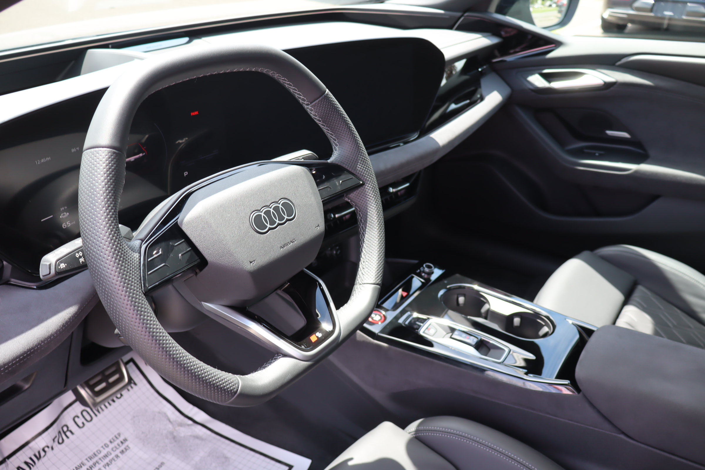 Used 2025 Audi S6 e-tron Premium Plus w/ Premium Plus AWD/4WD image 11