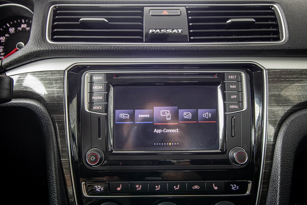 Used 2018 Volkswagen Passat 2.0T SE image 37