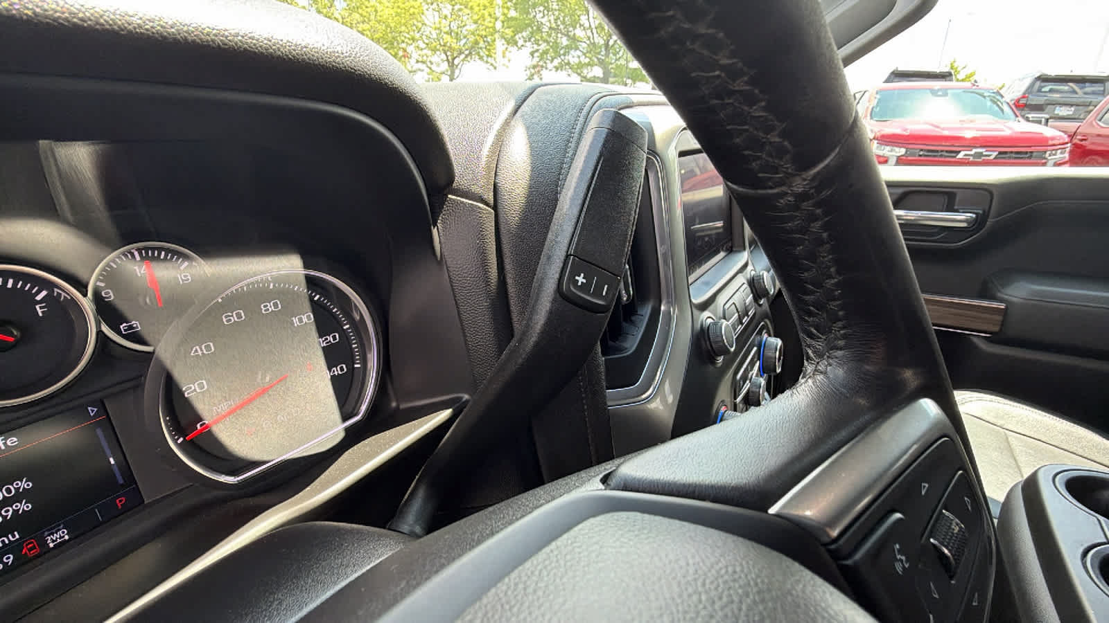 Used 2019 Chevrolet Silverado 1500 LT w/ All-Star Edition AWD/4WD image 13