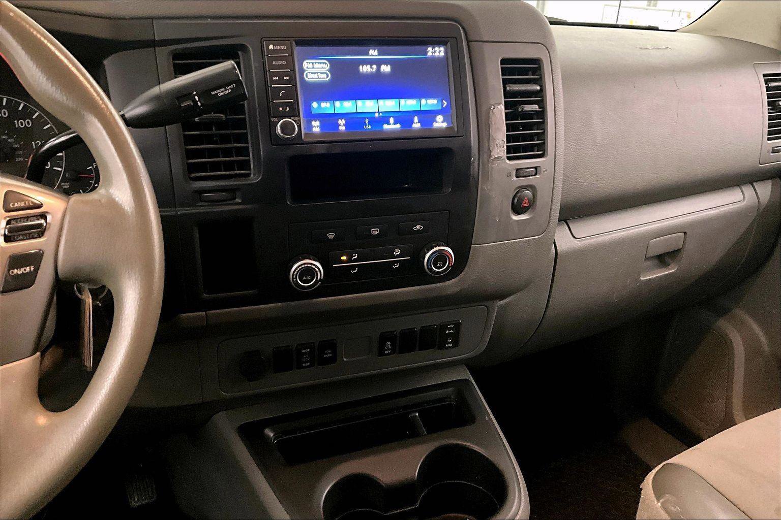 Used 2019 Nissan NV 2500 SV image 7