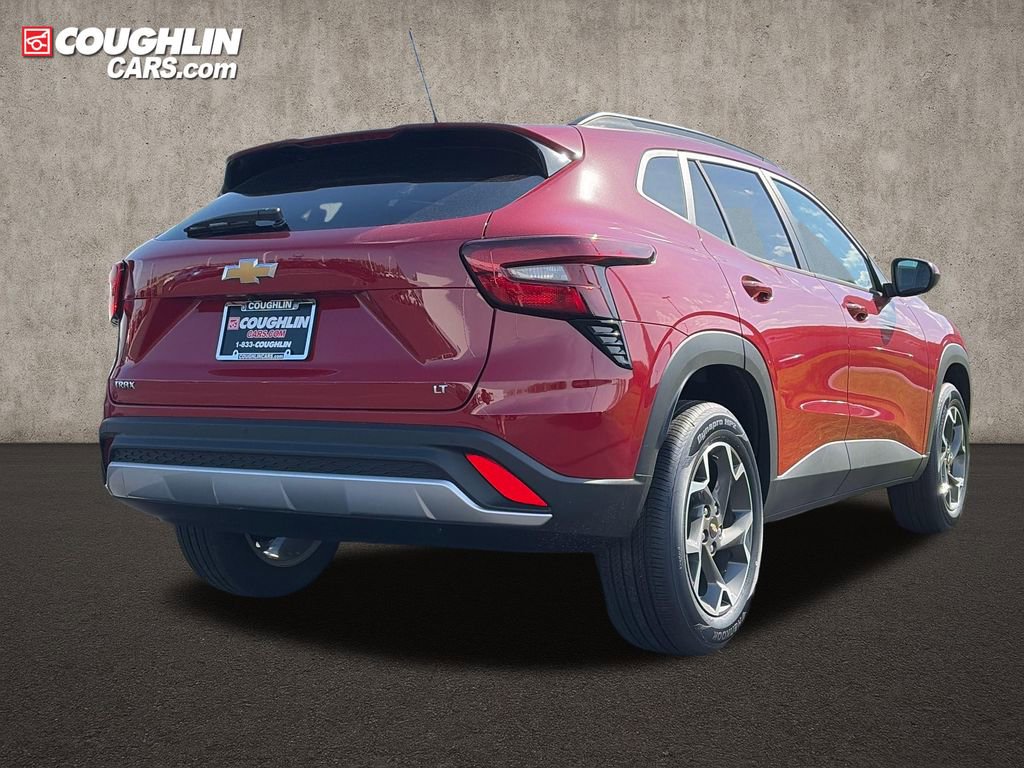 New 2026 Chevrolet Trax LT w/ Driver Confidence Package FWD image 5
