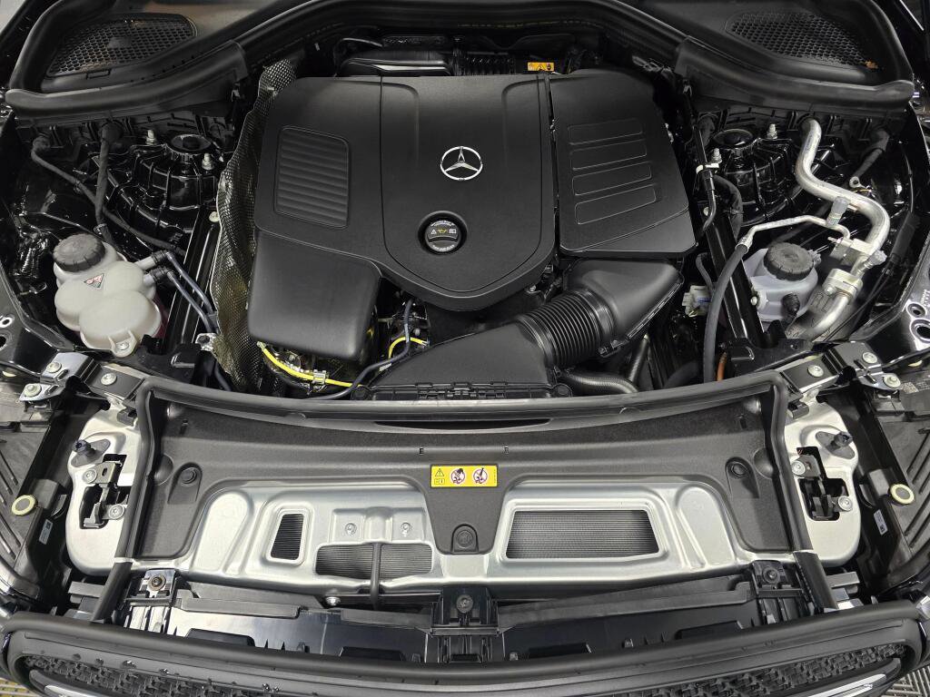 New 2026 Mercedes-Benz GLC 300 4MATIC image 10