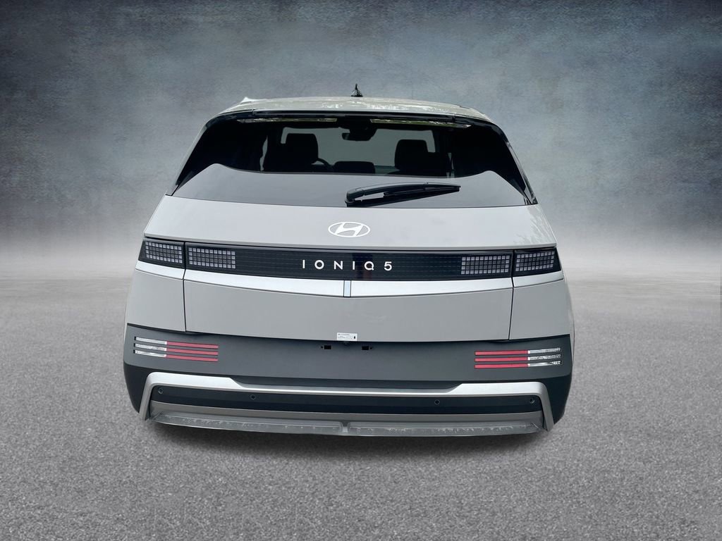 New 2025 Hyundai Ioniq 5 SE image 30