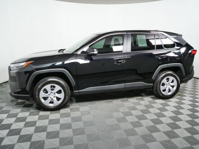 Used 2025 Toyota RAV4 LE FWD image 28