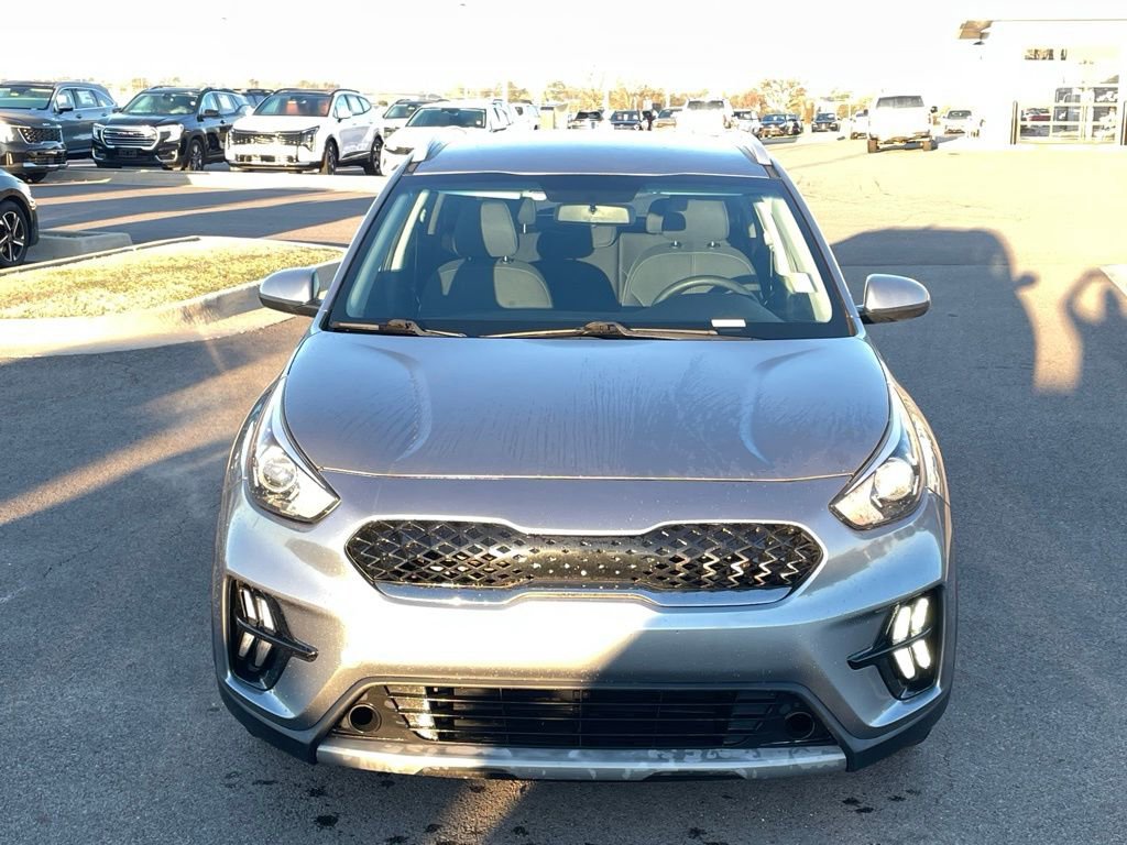 Certified 2022 Kia Niro LX image 2