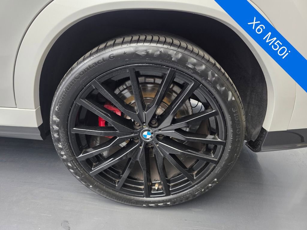 Used 2021 BMW X6 M50i w/ Premium Package image 17