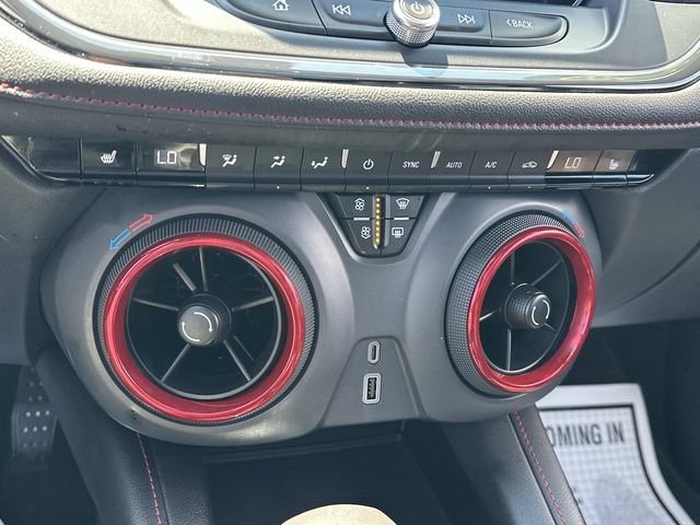 Certified 2020 Chevrolet Blazer RS AWD/4WD image 34