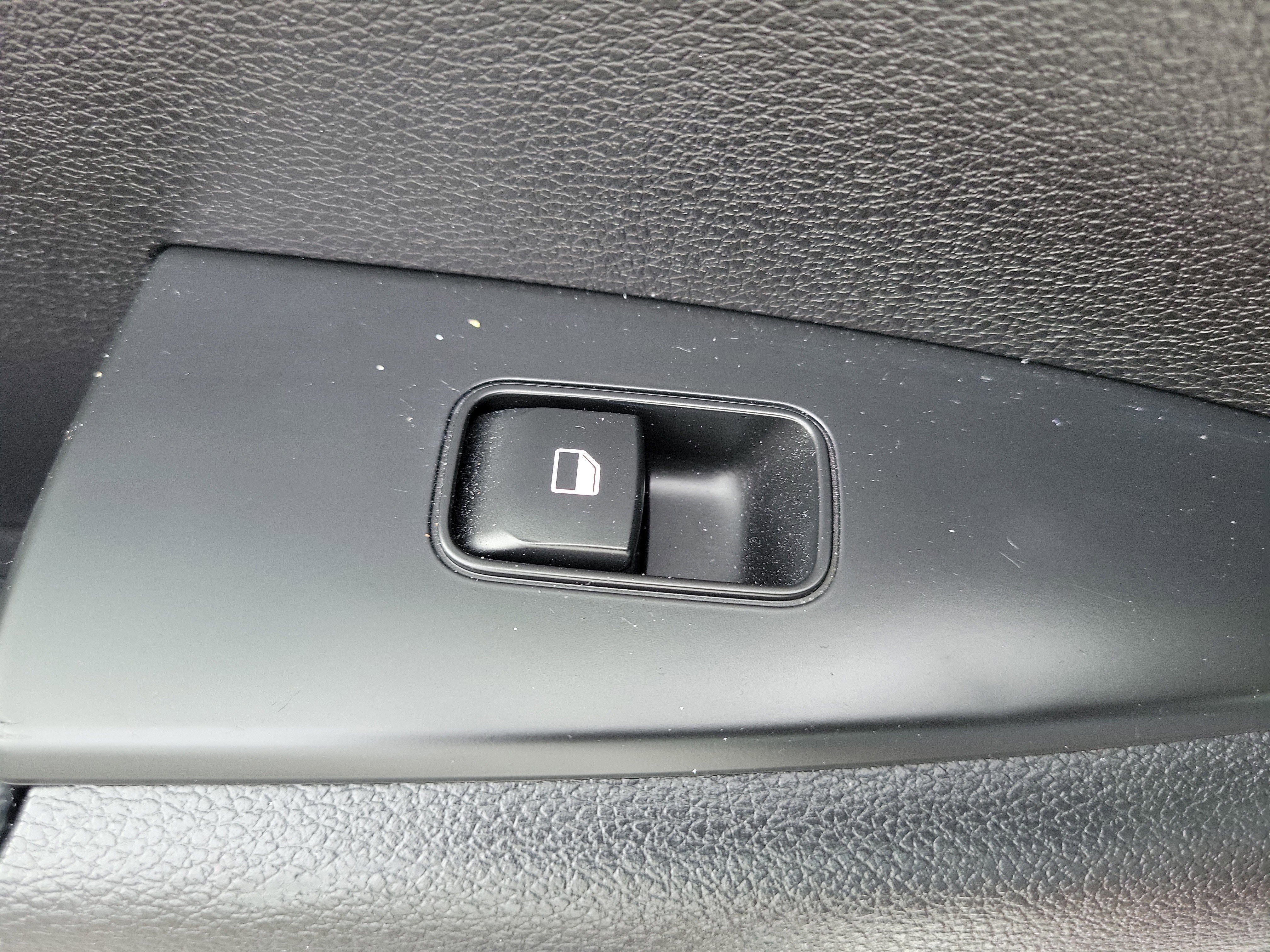 Used 2023 Kia Forte LXS FWD image 13