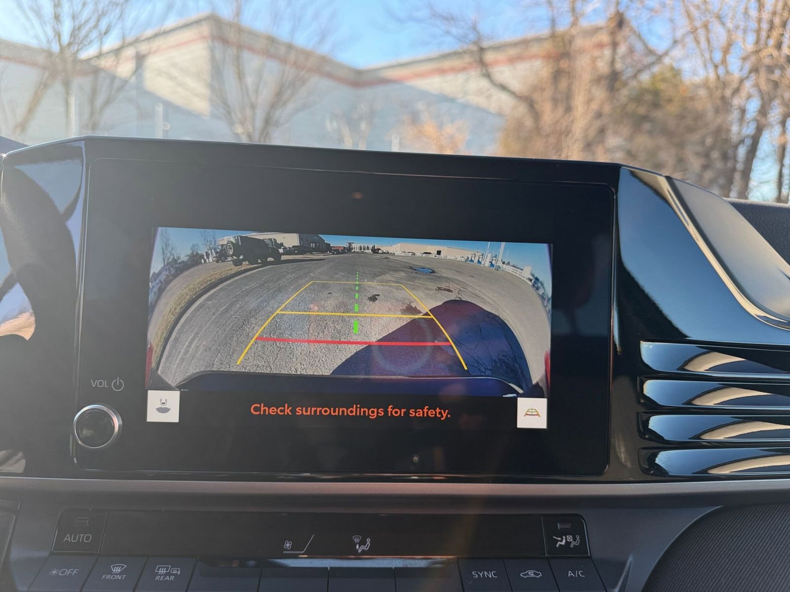 Used 2025 Toyota Camry LE image 17