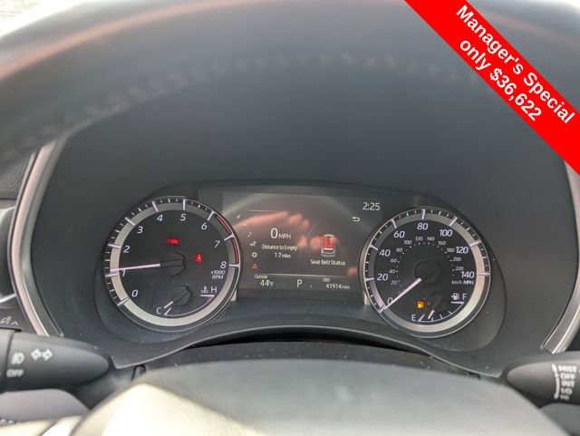 Used 2023 Toyota Highlander XLE image 20