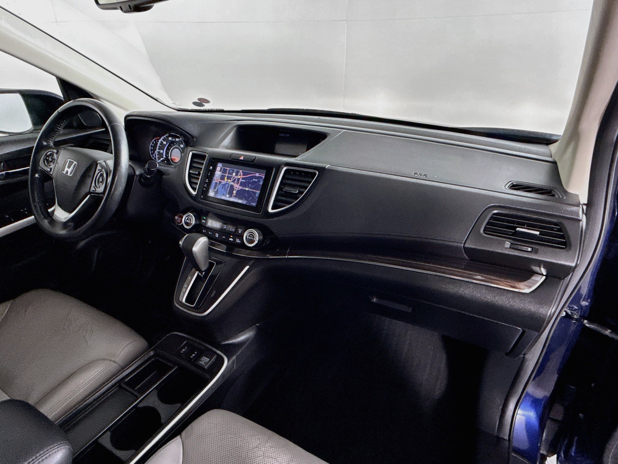 Used 2015 Honda CR-V Touring image 37