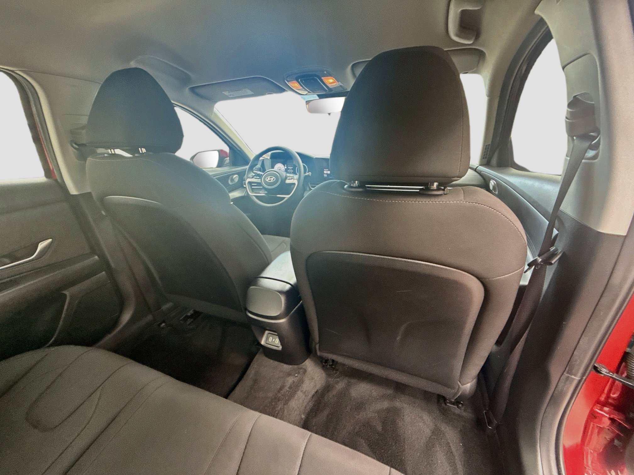 Used 2024 Hyundai Elantra SEL FWD image 26