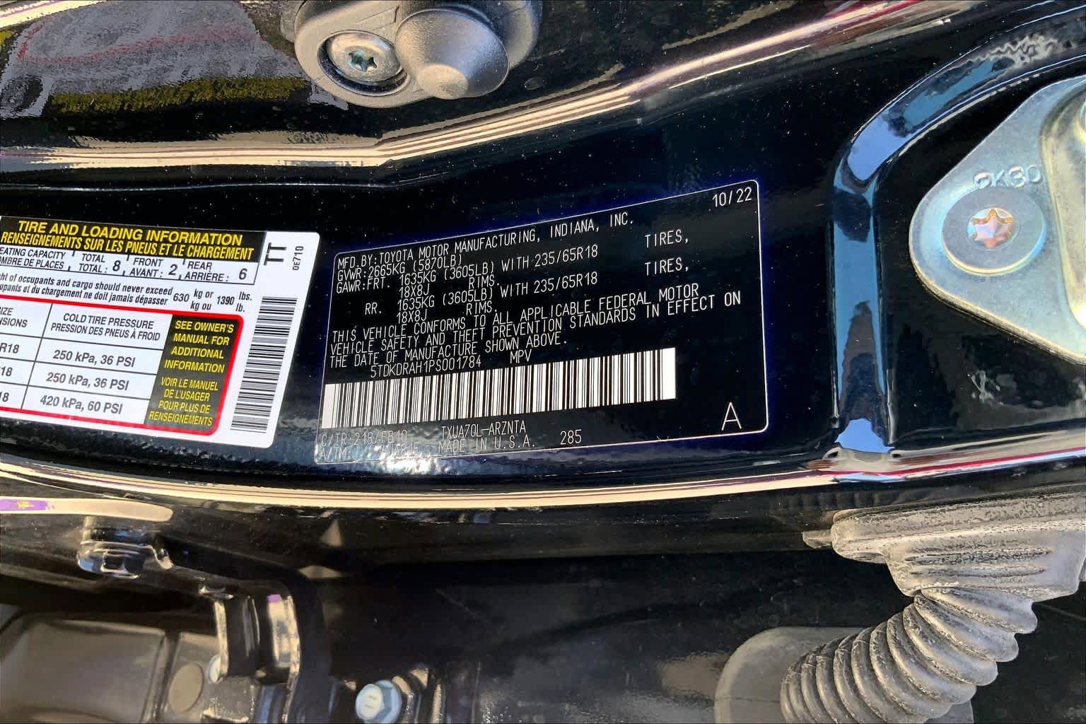 Used 2023 Toyota Highlander LE FWD image 34
