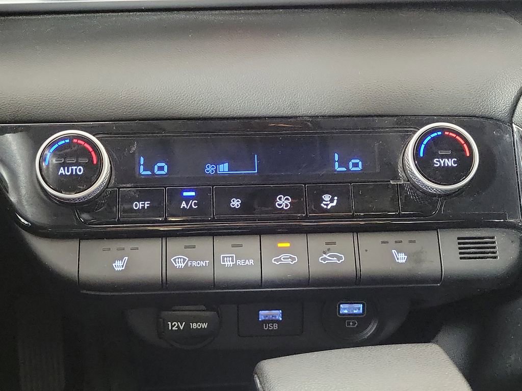 Used 2023 Hyundai Elantra Blue image 22