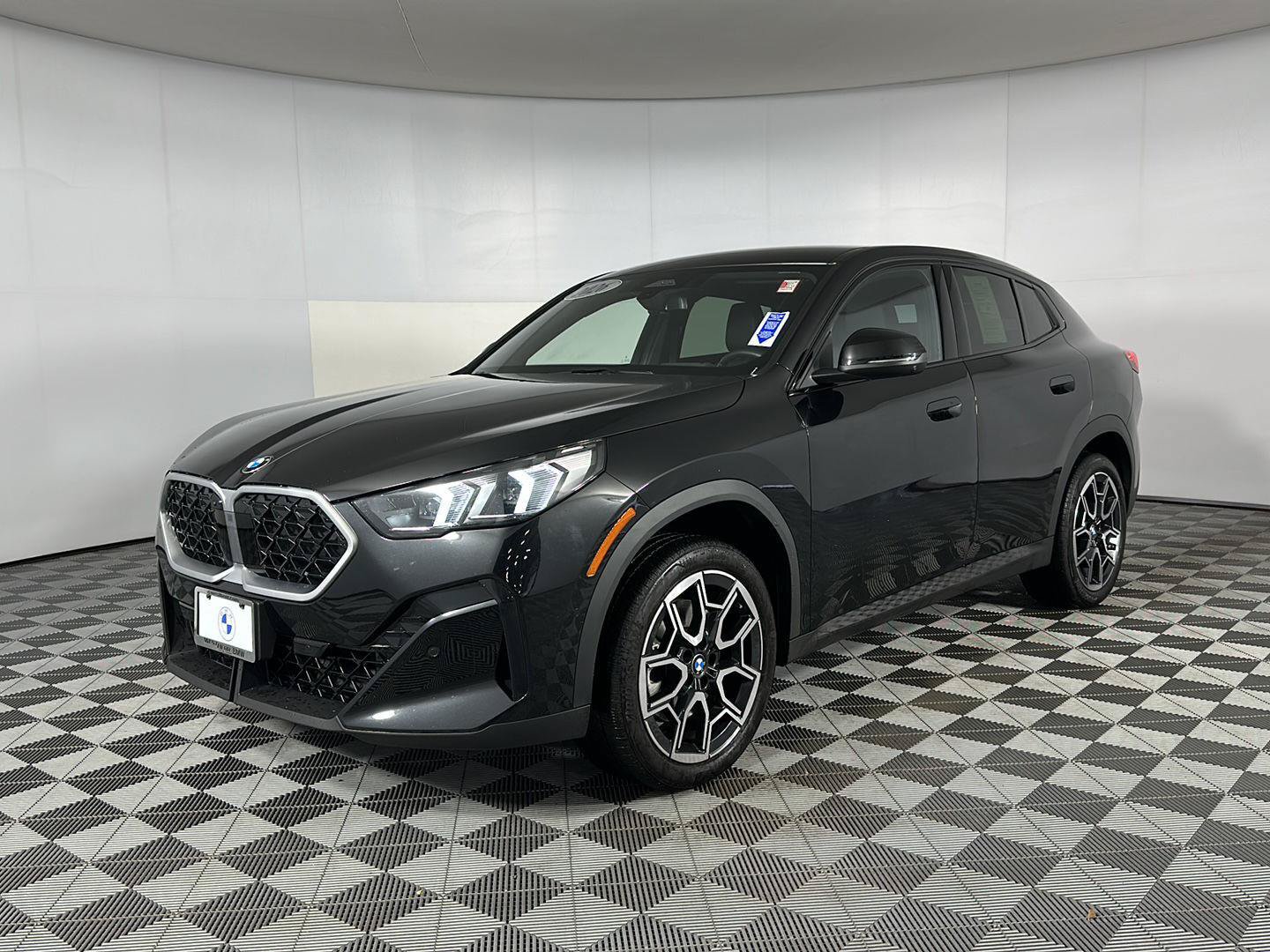 New 2026 BMW X2 xDrive28i w/ Technology Package AWD/4WD image 5