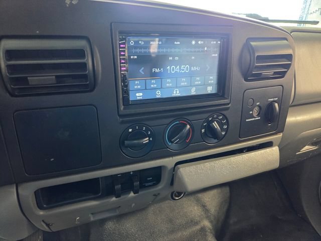 Used 2006 Ford F250 XL RWD image 19