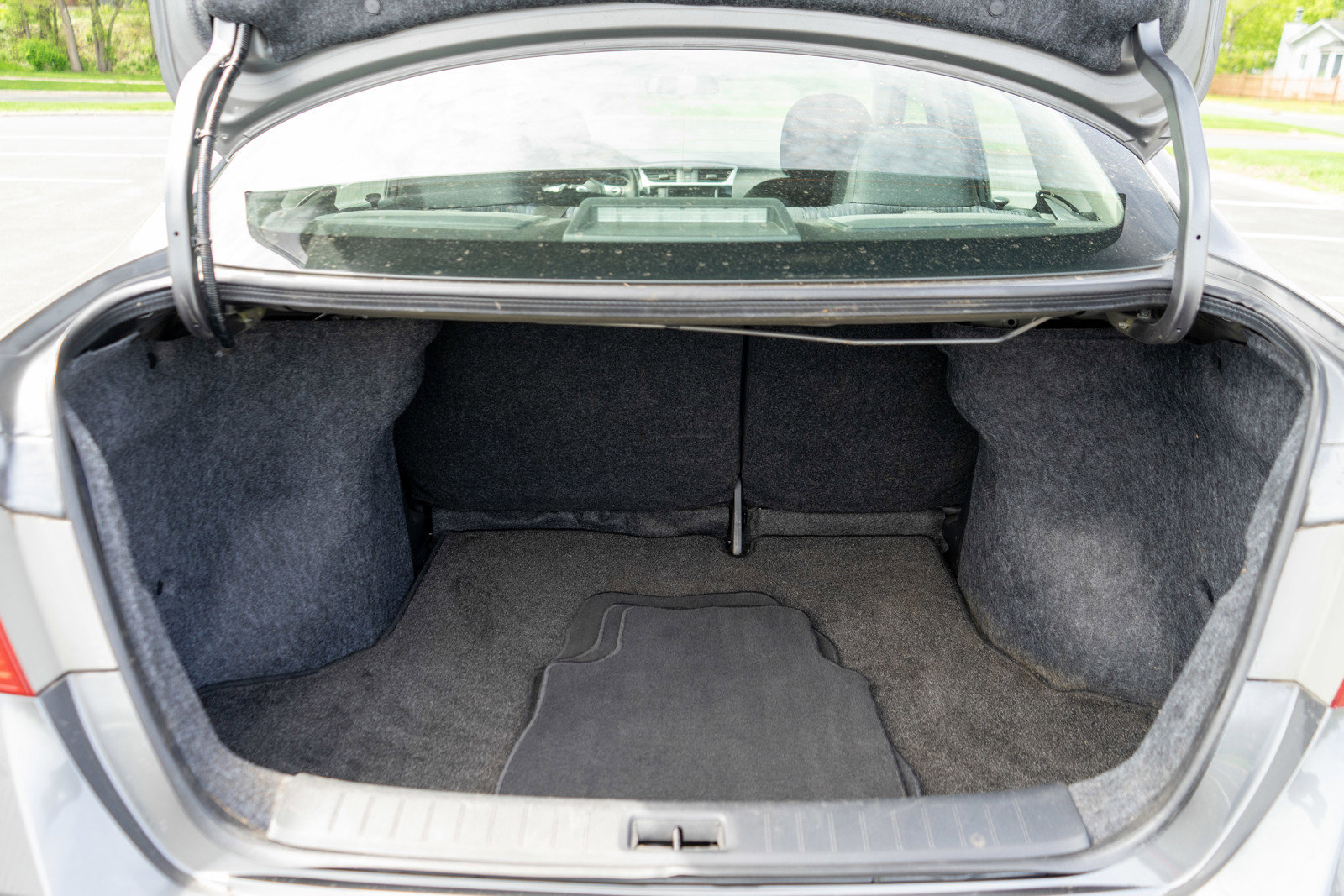 Used 2019 Nissan Sentra SV w/ All Weather Package FWD image 9