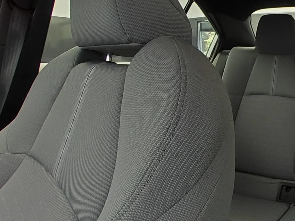 Used 2025 Toyota Corolla SE FWD image 12