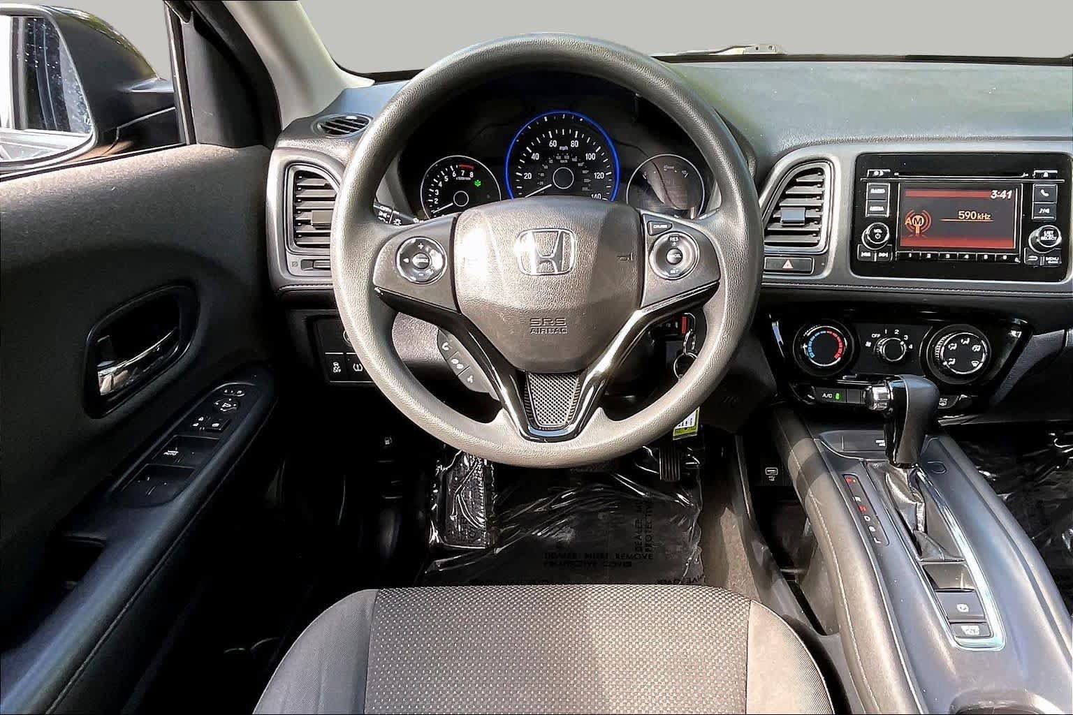 Used 2019 Honda HR-V LX image 6