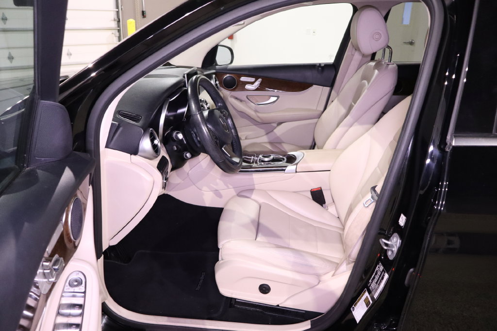 Used 2019 Mercedes-Benz GLC 300 image 28