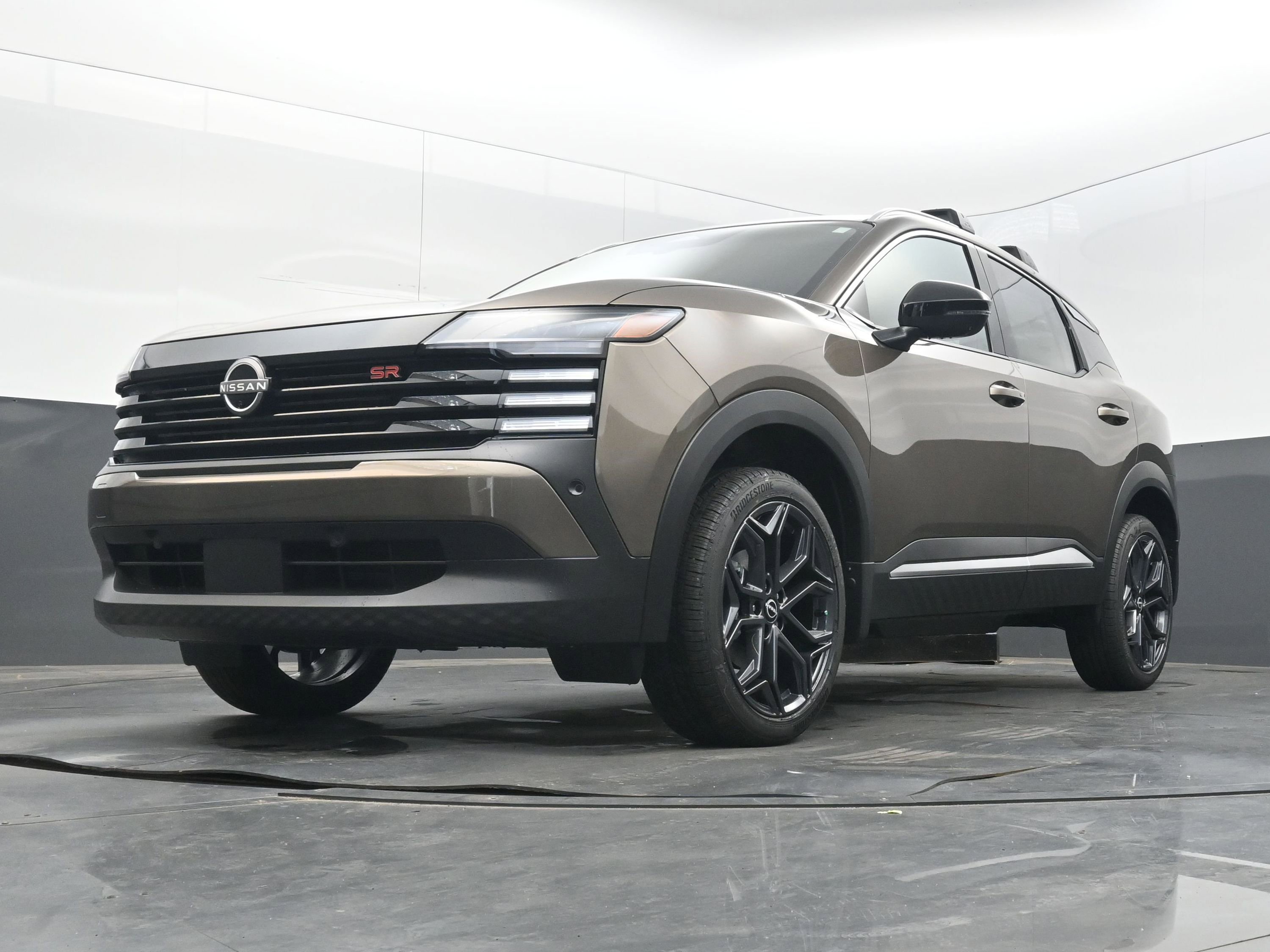 New 2026 Nissan Kicks SR image 24