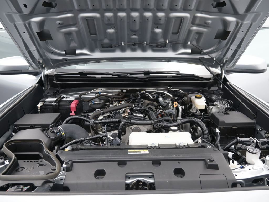 Used 2024 Toyota Tacoma TRD Off-Road image 13