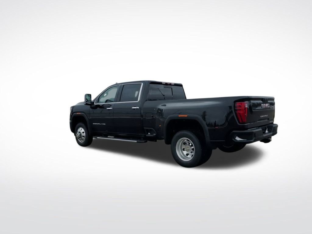 New 2025 GMC Sierra 3500 Denali w/ Denali Reserve Package image 7
