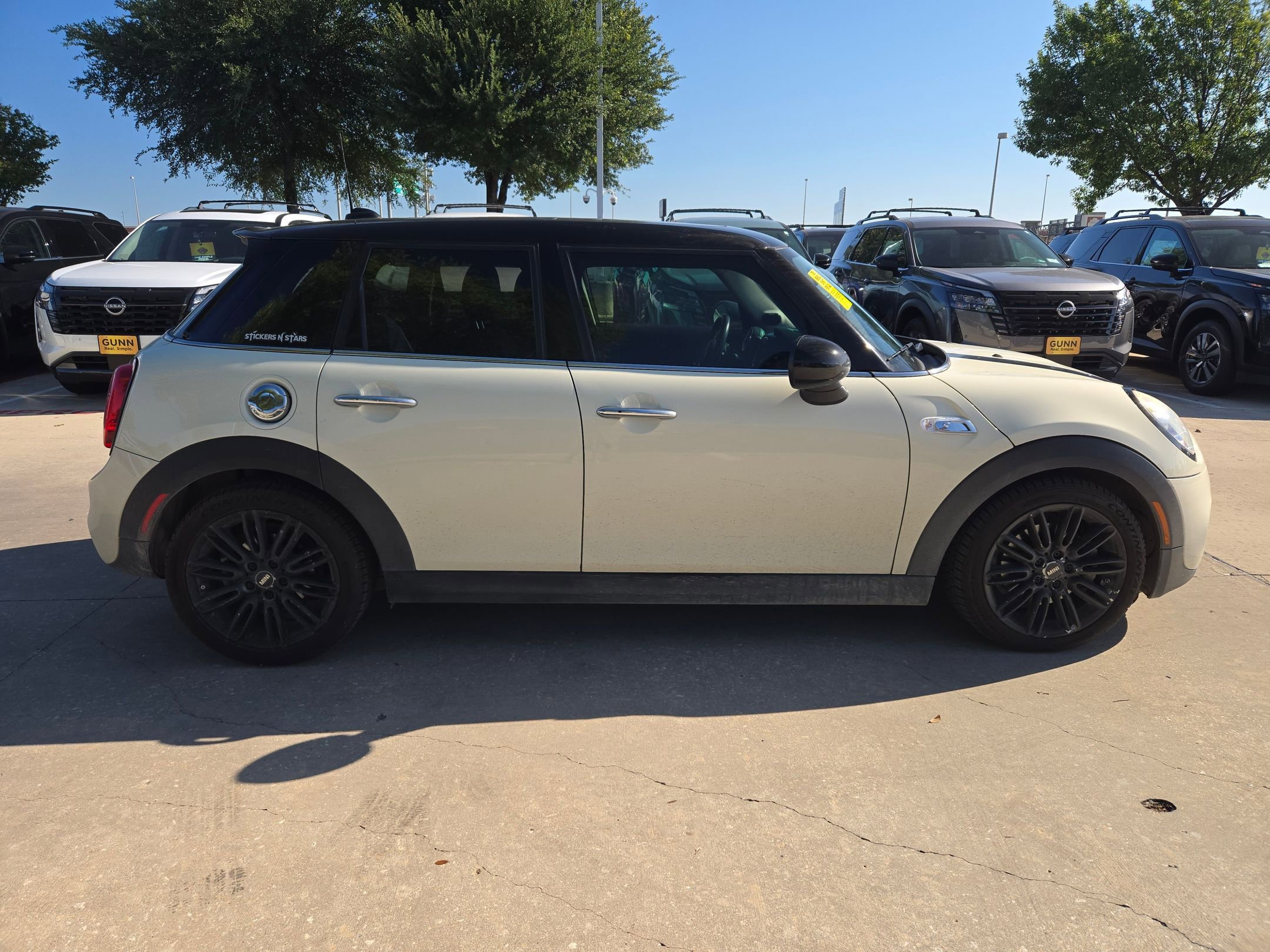 Used 2019 MINI Cooper S w/ Premium Package FWD image 2