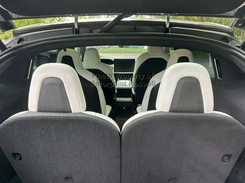 Used 2025 Tesla Model X AWD/4WD image 26