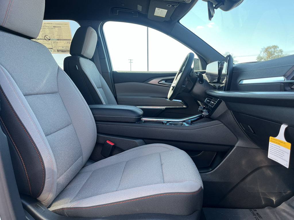 New 2026 Chevrolet Traverse LT image 15