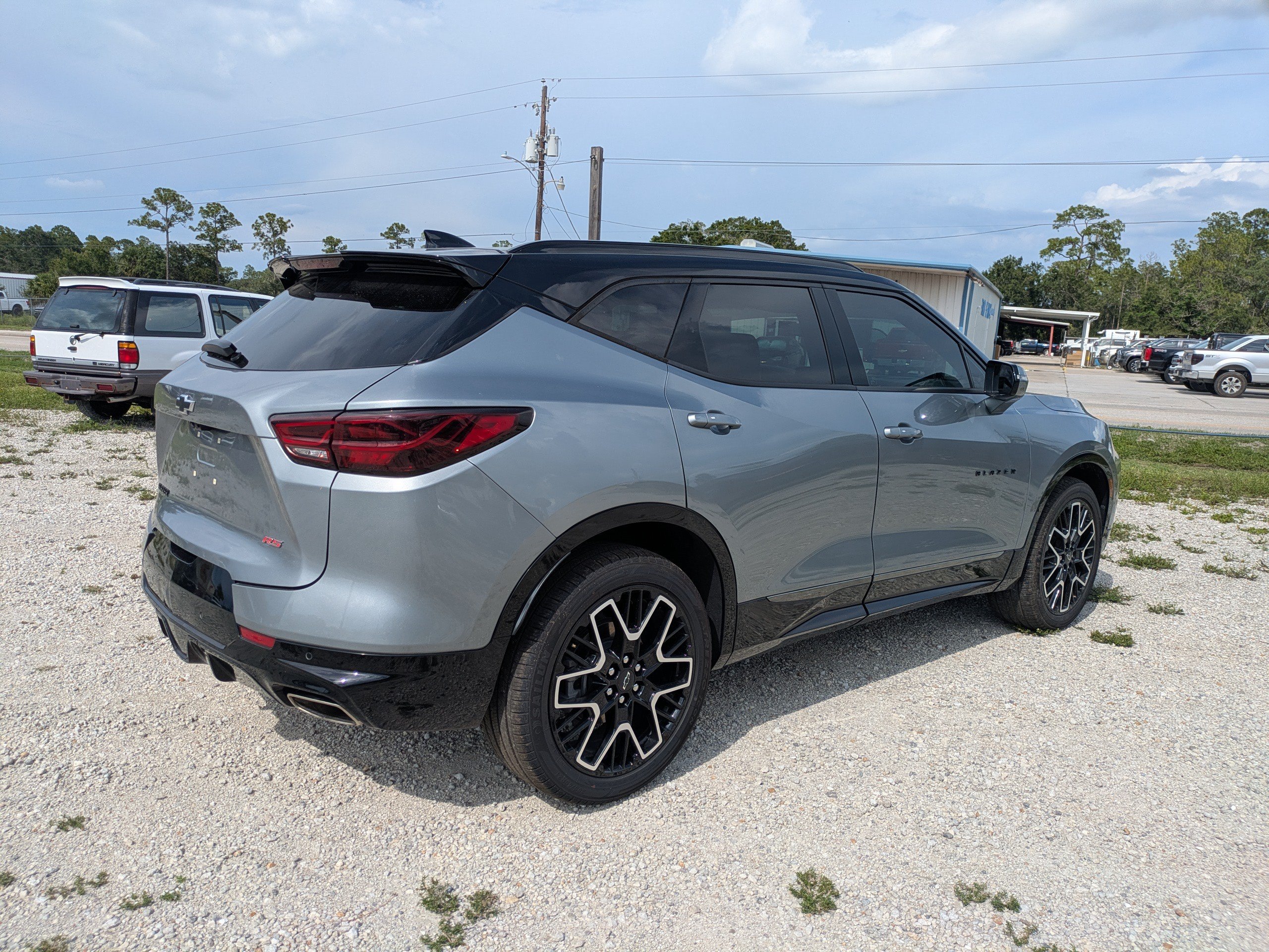 Used 2023 Chevrolet Blazer RS FWD image 4