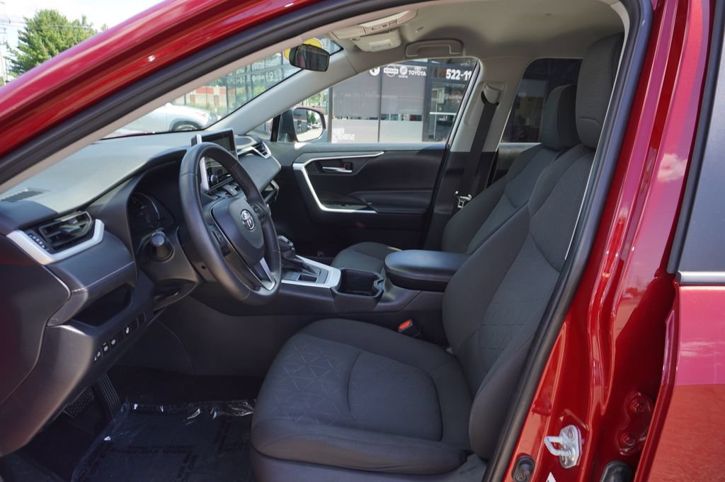Used 2024 Toyota RAV4 XLE w/ Weather Package AWD/4WD image 23