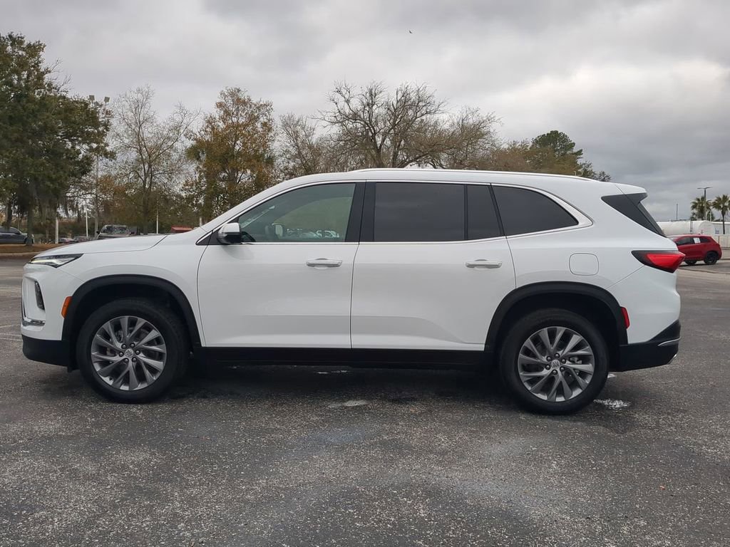 Used 2025 Buick Enclave Preferred image 7