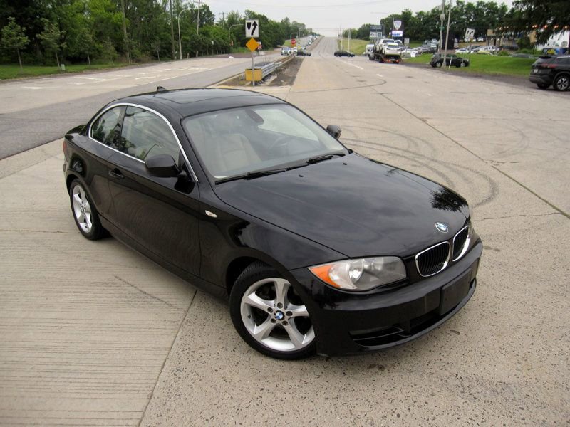 Used 2011 BMW 128i Coupe image 2