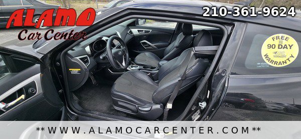 Used 2012 Hyundai Veloster w/ Style Pkg image 25