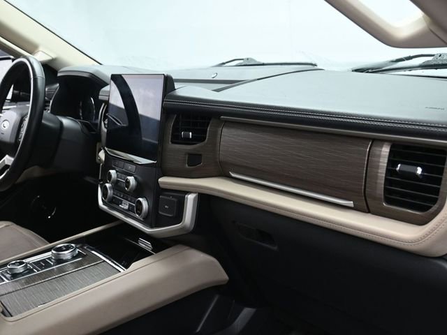 Used 2023 Ford Expedition Limited image 29