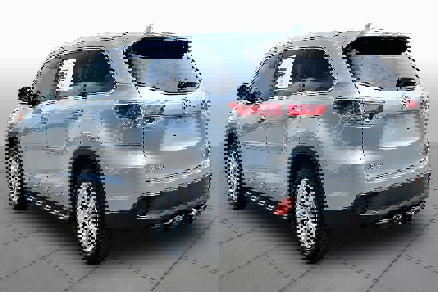 Used 2015 Toyota Highlander Limited Platinum FWD image 12