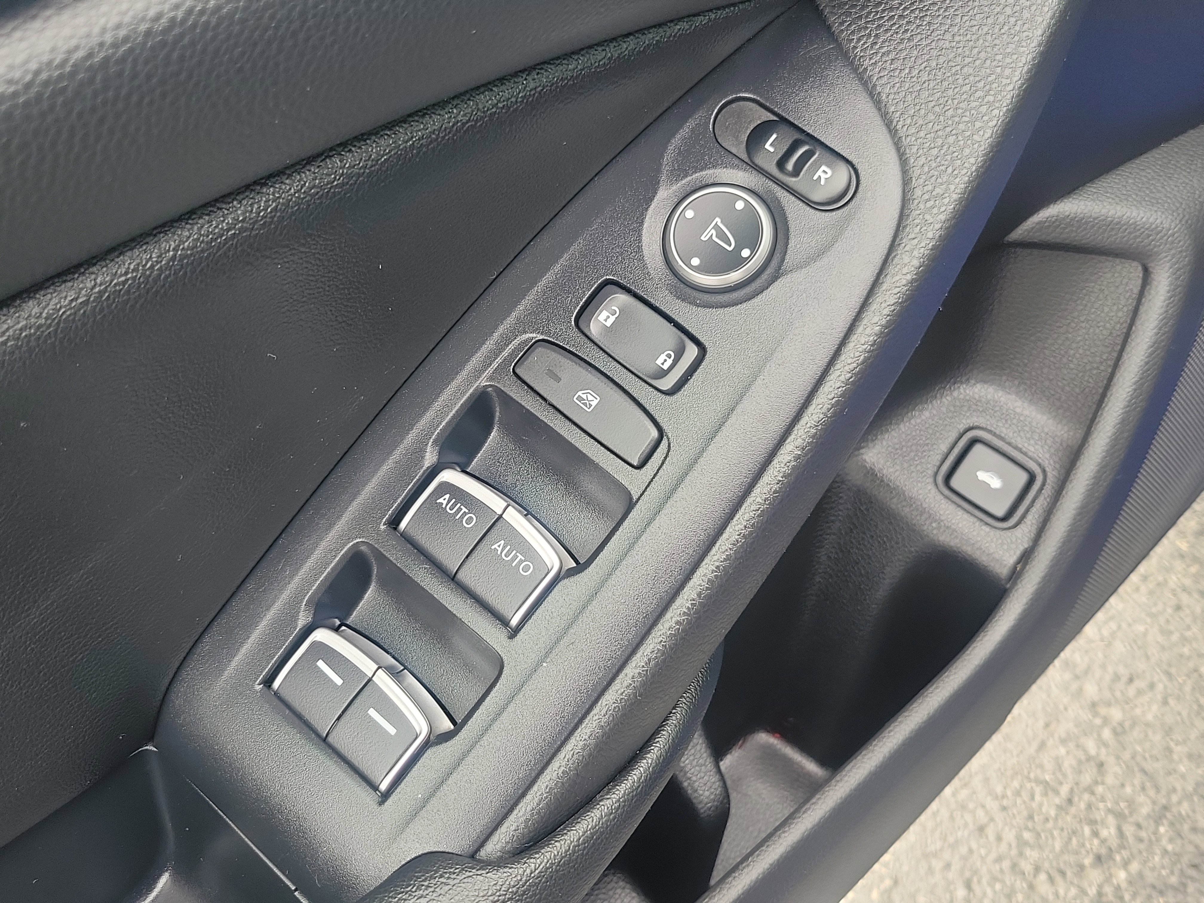 Used 2020 Honda Accord Sport image 17