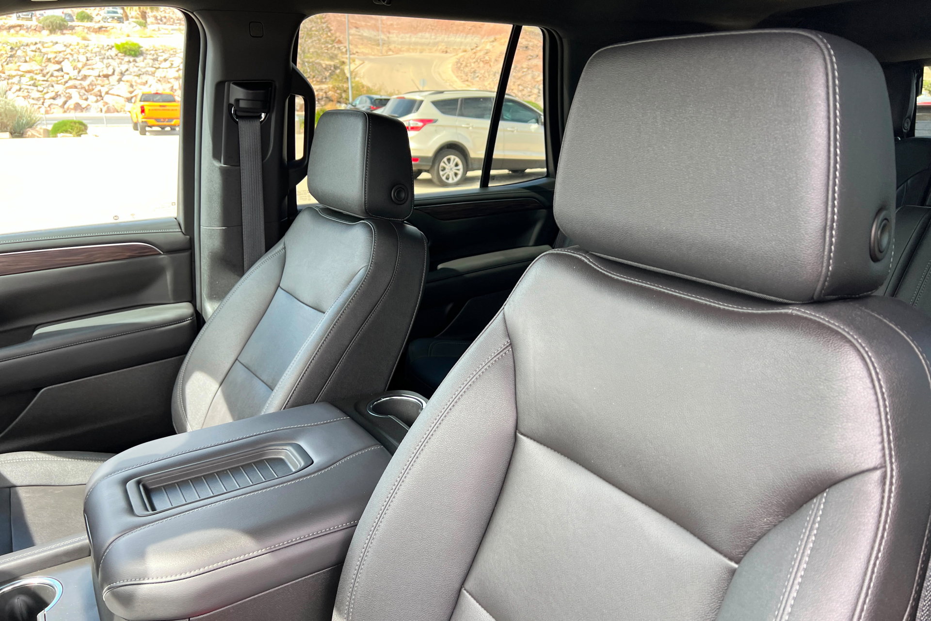 Used 2023 Chevrolet Tahoe LT w/ Luxury Package image 17