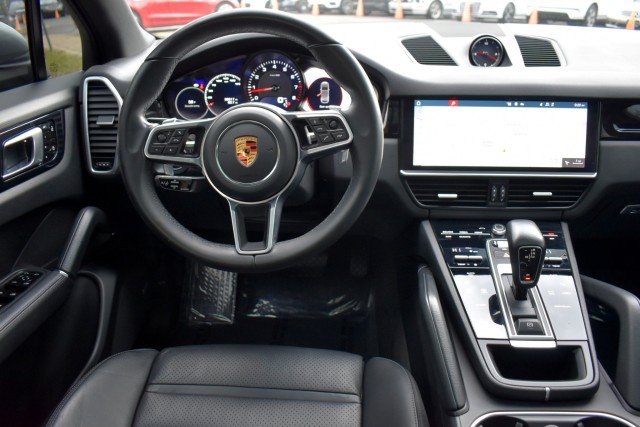 Used 2021 Porsche Cayenne AWD/4WD image 9