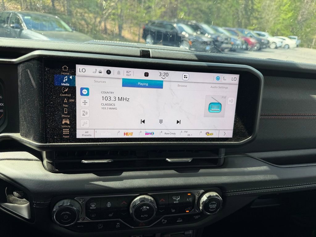 Used 2025 Jeep Gladiator Rubicon image 13