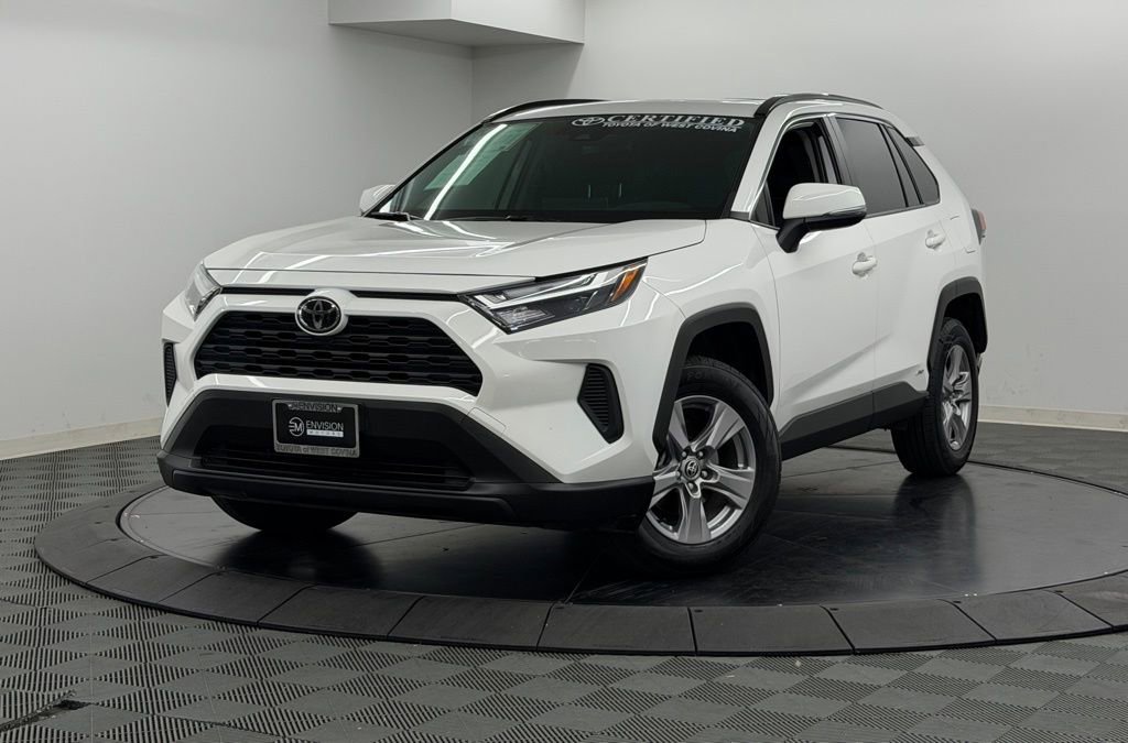 Certified 2025 Toyota RAV4 XLE w/ Convenience Package image 2