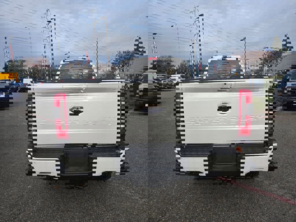 New 2025 Ford F350 Lariat w/ Lariat Ultimate Package image 6